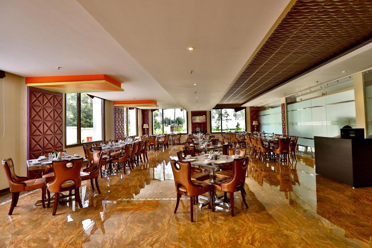 Regenta Resort Bharatpur, Fatehpur Sikri Road Экстерьер фото